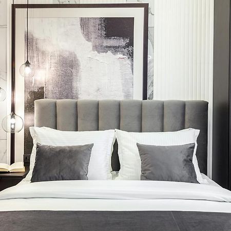 Lovely Apartment On Drahomanova Street ลวีฟ ภายนอก รูปภาพ