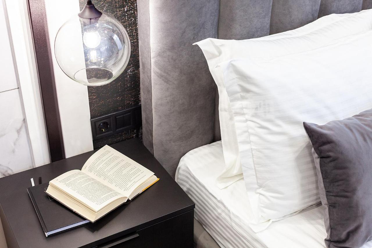 Lovely Apartment On Drahomanova Street ลวีฟ ภายนอก รูปภาพ