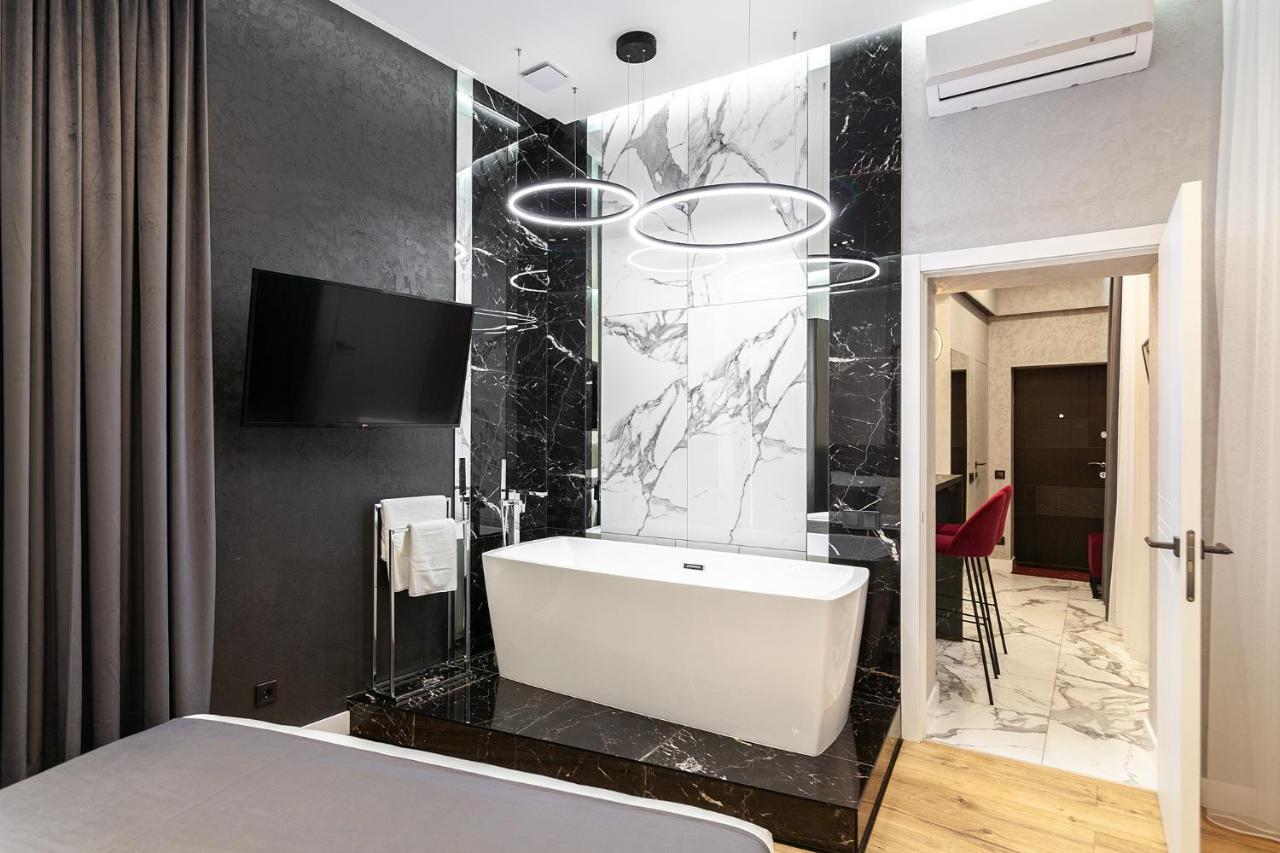 Lovely Apartment On Drahomanova Street ลวีฟ ภายนอก รูปภาพ