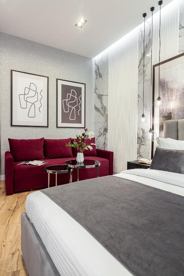 Lovely Apartment On Drahomanova Street ลวีฟ ภายนอก รูปภาพ