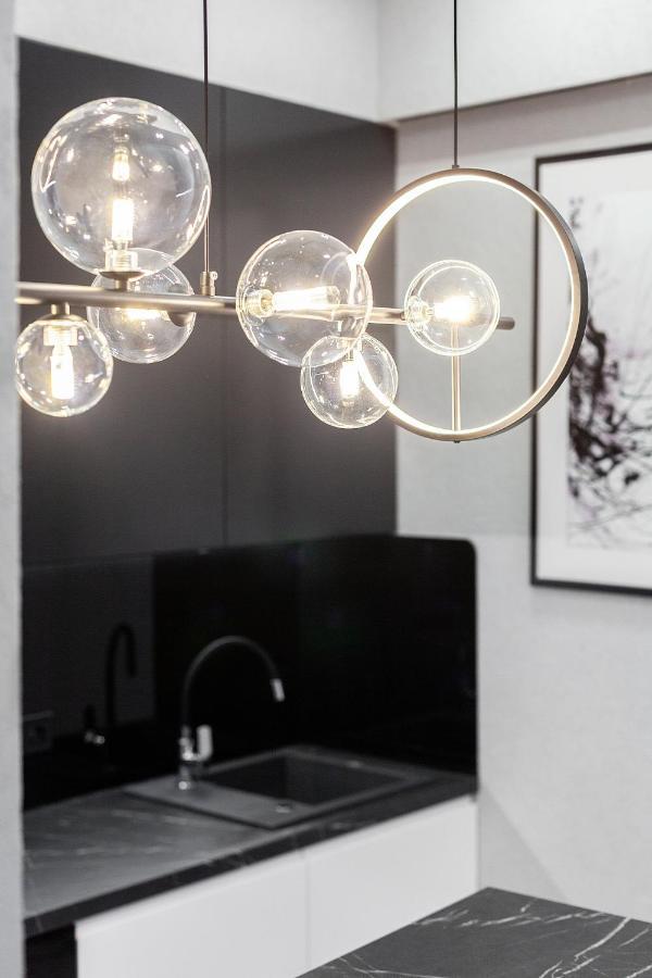 Lovely Apartment On Drahomanova Street ลวีฟ ภายนอก รูปภาพ